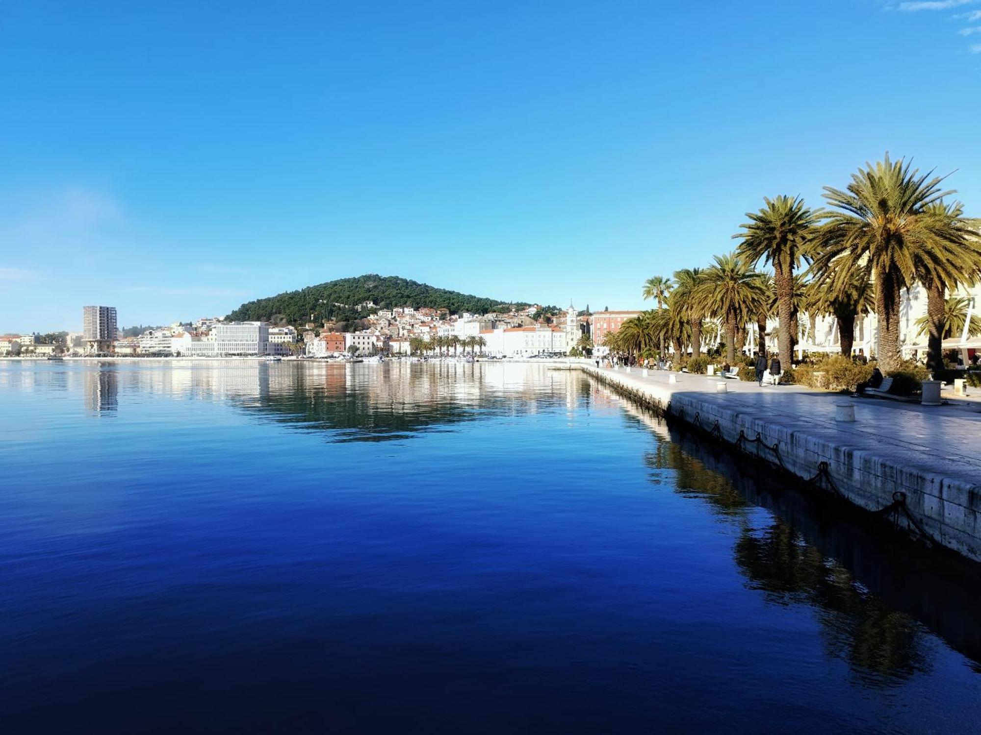 Apartment With Terrace And Free Parking - Beach Nearby Split Exterior photo